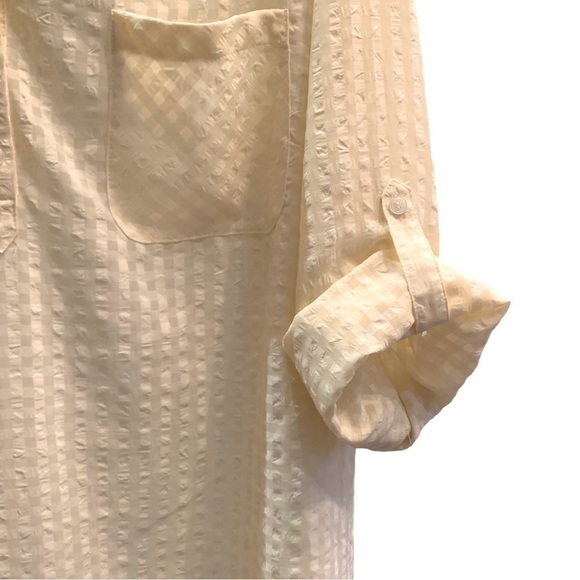 Lilly Moss Three Button Tunic - Picture 2 of 11